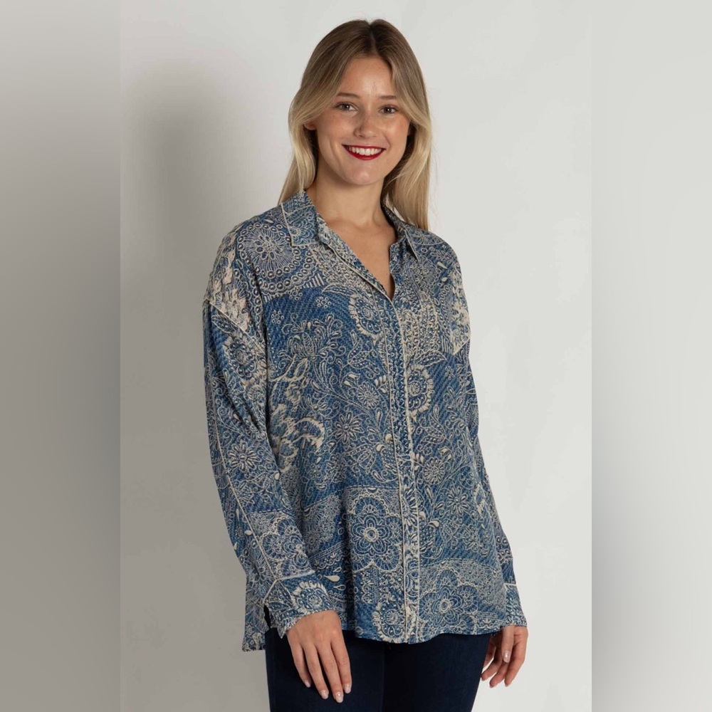 NWT Johnny Was - Martijn Shirt in Denim Embroidery